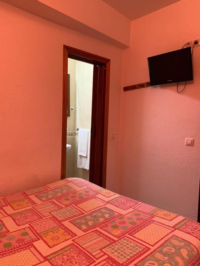 Hostal El Emigrante Dos Hermanas Kültér fotó